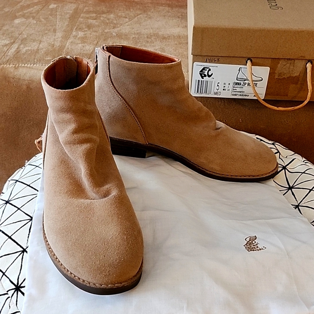 Gentle Soul Emma zip bootie